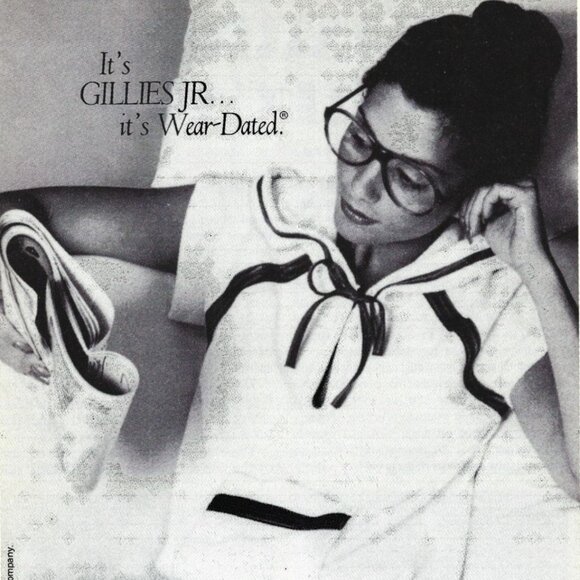 Gillies Jr Wear Dated Satin Trimmed Hooded Blouson Shorts Set Print AD 1970s - Picture 2 of 2